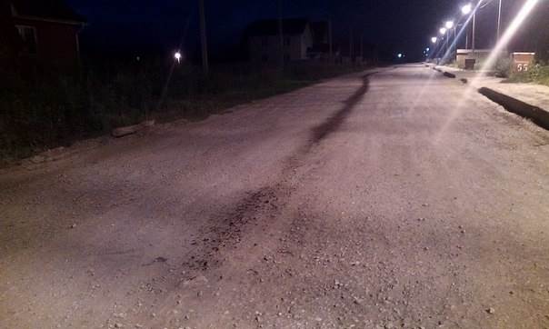ФОТОФАКТ: Грустная встреча авто с камнем на ночной дороге в Бердске