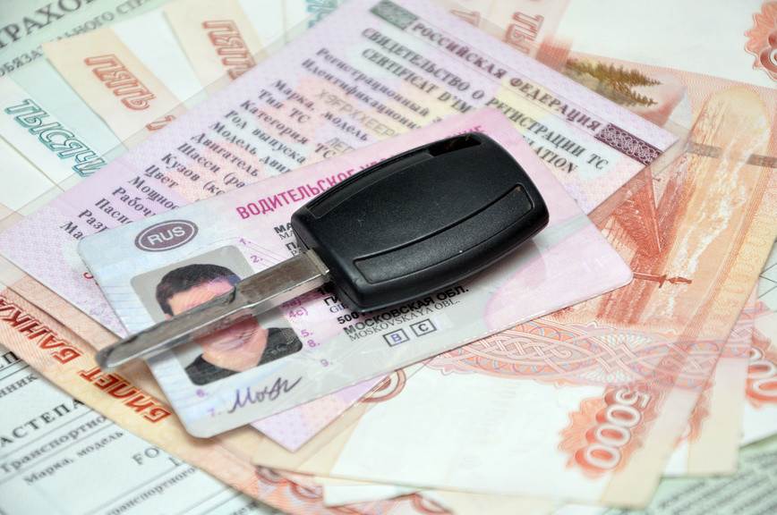 Полмиллиона российских водителей лишатся прав за долги