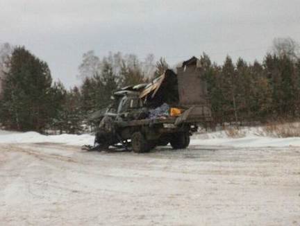 В лобовом столкновении грузовиков под Новосибирском один человек погиб