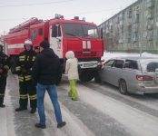 «Пожарка» бердских спасателей таранила в Бердске легковушку