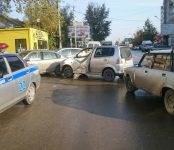 Тройное ДТП на некачественной дороге в Бердске устроил водитель «четвёрки»