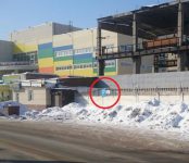 Фотофакт: Кто и когда расчистит снегоотвалы на «инвалидской парковке» в Бердске?