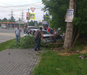 В Новосибирске на Красном проспекте в аварии погиб пассажир «Тойоты»