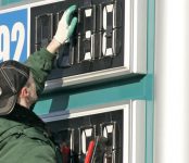 Цены на бензин в России будет регулировать государство?