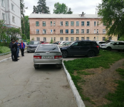 ВАЗ без водителя устроил небольшое ДТП в Бердске
