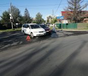 Водитель «Тойоты» не заметил «Хонды» на перекрёстке в Бердске