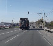 Дорожные службы обезопасили выезд-въезд в Агролес на трассе Р-256 в Бердске
