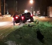 «Вспахал» обочину и сбил дорожный знак Suzuki  в Бердске