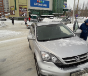 «Могильные оградки», заваленные снегом, спровоцировали ДТП в Бердске