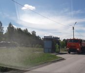 Опрыскивают от коронавируса автобусные остановки в Бердске
