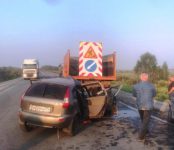 Москвич погиб в столкновении его легковушки с КамАЗом дорожных служб в Убинском районе НСО