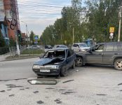 Chevrolet Blazer жёстко протаранил «дуплет» на перекрёстке в Бердске