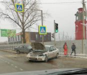 «Тойота» жёстко протаранила «Хонду» у вокзала в Бердске
