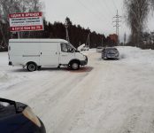«ГАЗель» протаранила легковушку на перекрёстке в Бердске