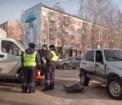 Грузовая «ГАЗель» протаранила «Шевроле-Нива» на перекрёстке в Бердске