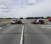 В столкновении двух легковушек погибли два человека на трассе в НСО