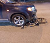 «Выскочил слева и попал под колёса»: водитель «Мицубиси» рассказала, как она сбила велосипедиста в Бердске