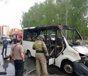 Поломка электрооборудования стала вероятной причиной возгорания маршрутки в Бердске