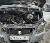 Грузовая «ГАЗель» сгорела в Бердске на охраняемой автостоянке