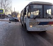 «Делимобиль» не поделил перекрёсток в Бердске с рейсовым автобусом №10