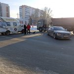 Пассажирская «ГАЗель» с логотипом известной стоматологической клиники в Академгородке протаранила на трассе в Бердске седан Audi