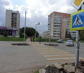 На шестиполосной дороге в Бердске появится светофор на пешеходном переходе