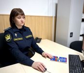 Бердчанка не захотела лишиться водительских прав и рассчиталась с Министерством обороны РФ
