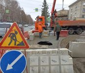 Причиной обвала проезжей части в Бердске стало разрушение канализационного коллектора
